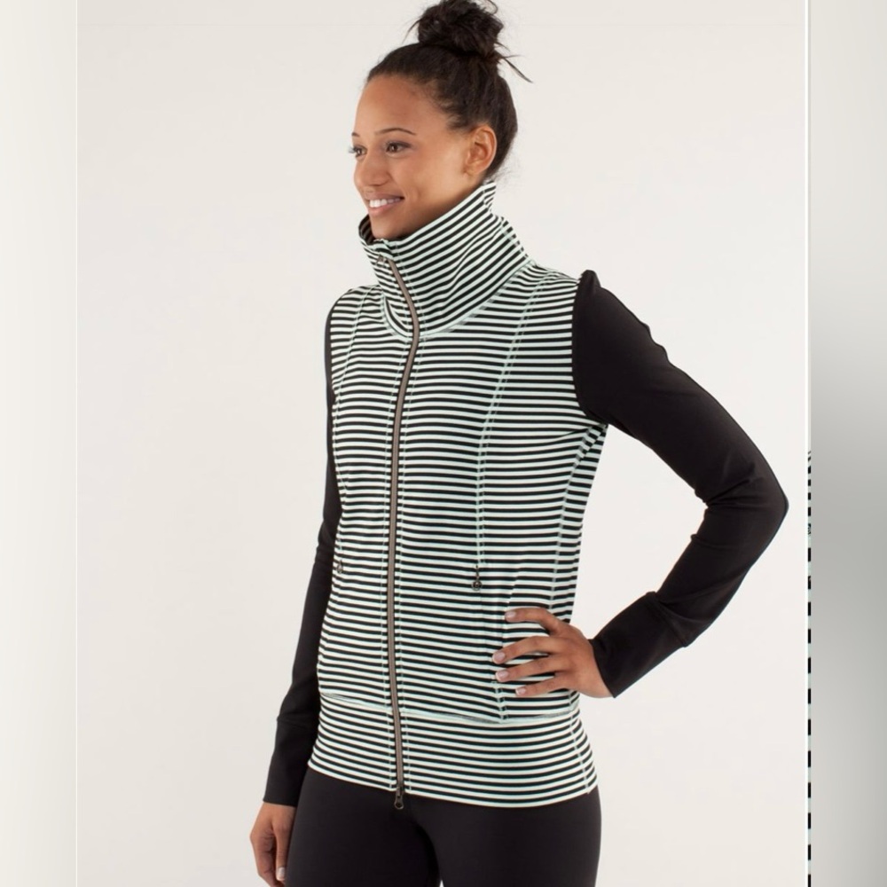Lululemon | Daily Yoga‎ Jacket | Classic Stripe Mint Moment Black/Black | Size 8